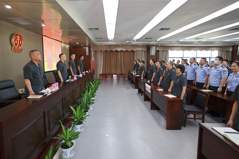 2021年7月5日，海南二中院2020-2021年度两优一先表彰大会（赵赛 摄）2_副本.jpg